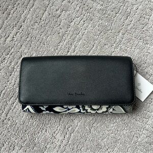 Vera Bradley RFID Audrey Wallet, Snow Lotus